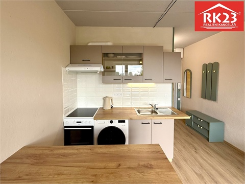 Prodej bytu 1+1, 41 m² 0