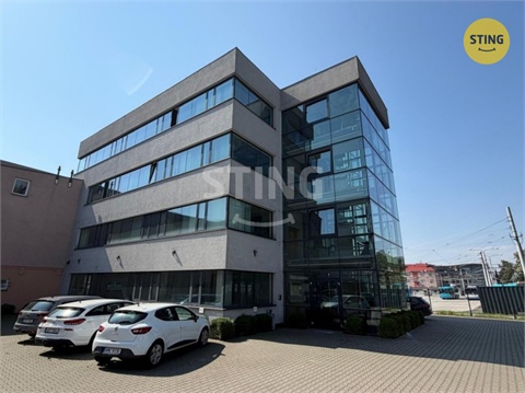 Pronájem kanceláře, 195 m² 0