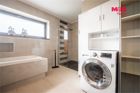 Prodej rodinného domu, 170 m² - 2