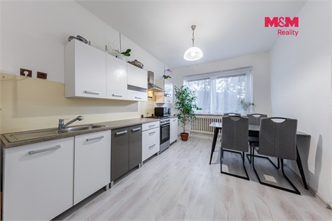 Prodej rodinného domu, 100 m² 12
