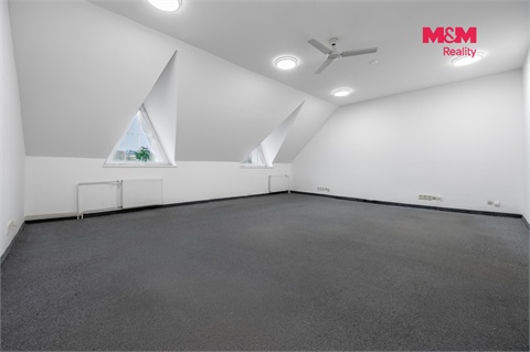 Pronájem kanceláře, 138 m² 2