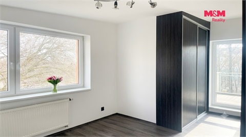 Pronájem atypického bytu, 92 m² - 2
