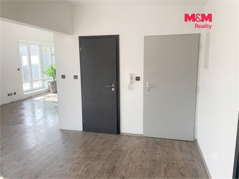 Pronájem atypického bytu, 92 m² 8