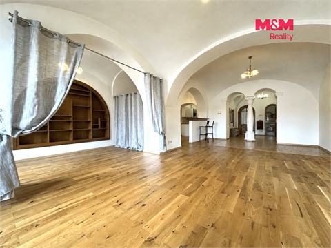 Pronájem atypického bytu, 78 m² 2