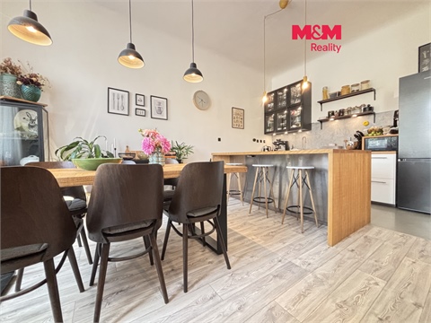 Prodej bytu 3kk, 87 m² 0