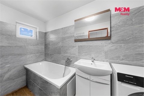 Prodej rodinného domu, 240 m² 10