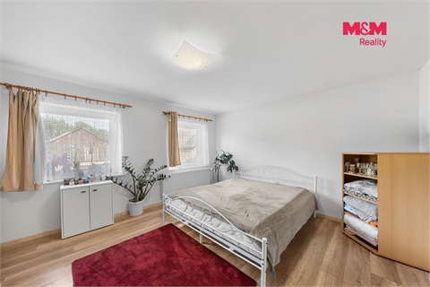 Prodej rodinného domu, 240 m² - 12