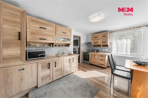 Prodej rodinného domu, 240 m² - 2