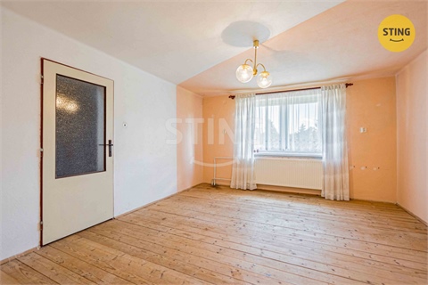 Prodej rodinného domu, 282 m² - 6