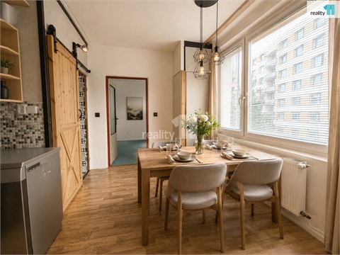 Prodej bytu 3+1, 72 m² 0