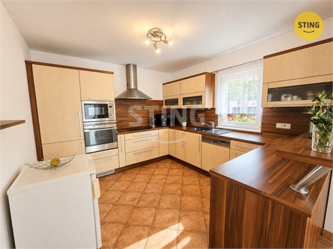 Prodej rodinného domu, 175 m² 2