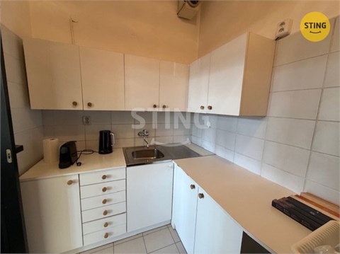 Pronájem kanceláře, 30 m² 2