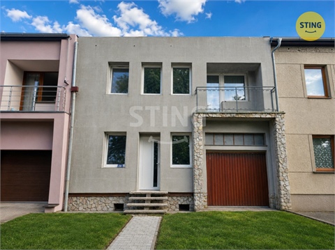 Prodej rodinného domu, 220 m² 0