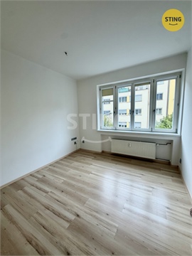 Pronájem bytu 4kk, 100 m² - 2