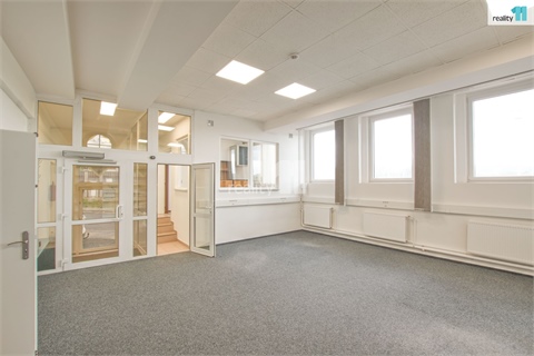 Pronájem kanceláře, 68 m² - 2