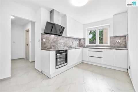 Prodej bytu 3+1, 65 m² 0