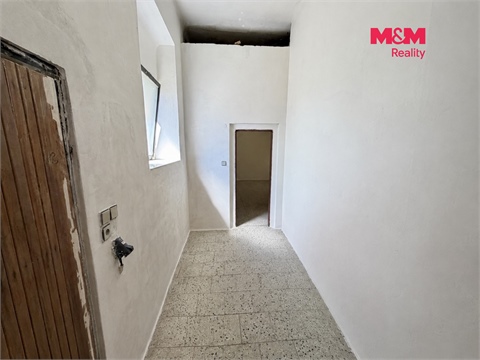 Pronájem skladu / haly, 44 m² 2