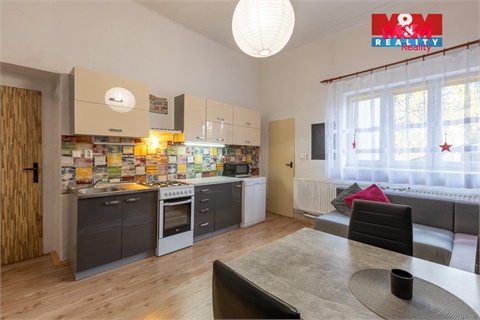 Prodej komerčního objektu, 193 m² 16
