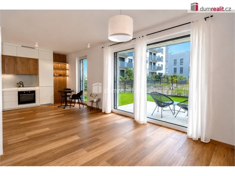 Pronájem bytu 1kk, 37 m² 2