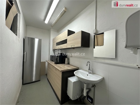 Pronájem skladu / haly, 800 m² - 6