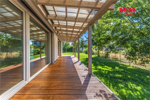 Prodej rodinného domu, 341 m² 2