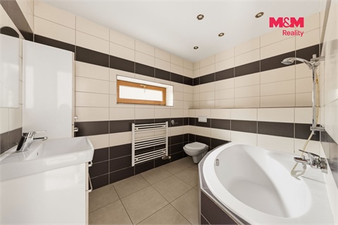 Prodej rodinného domu, 121 m² 8