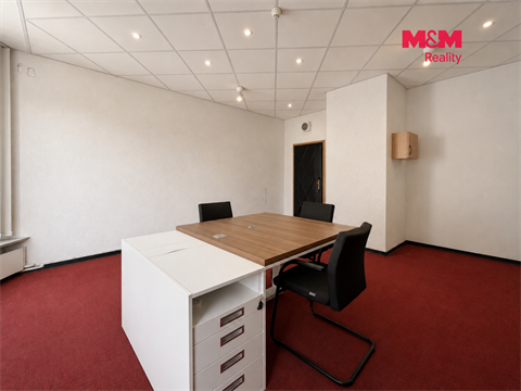 Pronájem obchodních prostor, 28 m² 2