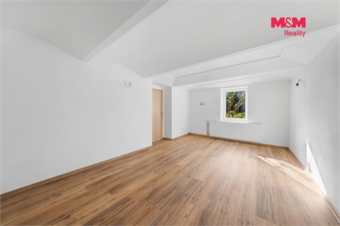 Prodej rodinného domu, 400 m² - 6