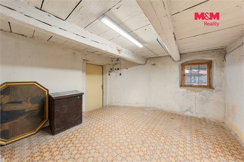 Prodej rodinného domu, 400 m² - 28
