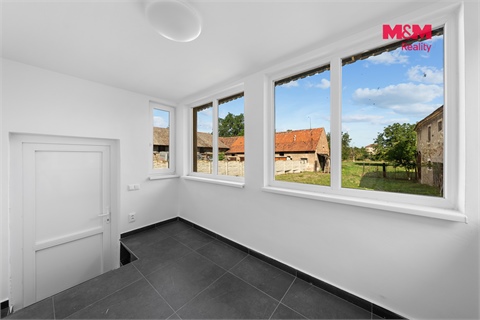 Prodej rodinného domu, 400 m² 18