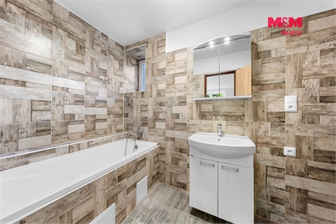 Prodej rodinného domu, 400 m² 4