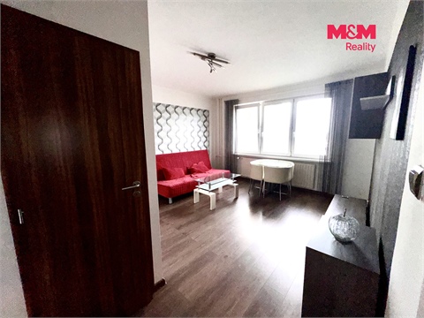 Pronájem bytu 1+1, 40 m² - 10