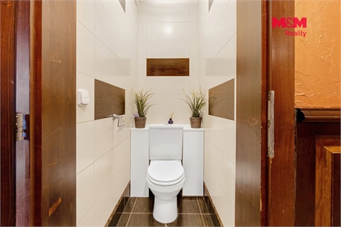 Prodej rodinného domu, 283 m² 10