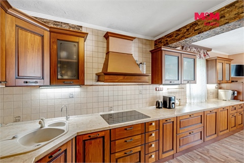 Prodej rodinného domu, 283 m² 4