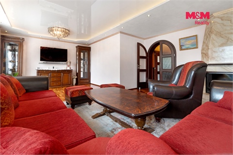 Prodej rodinného domu, 283 m² - 10