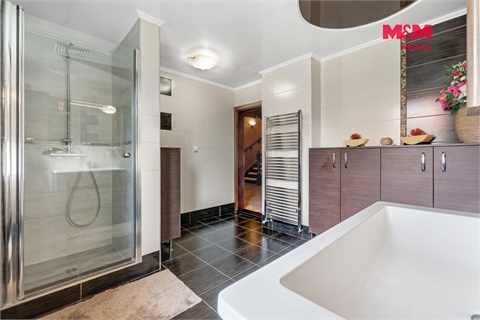 Prodej rodinného domu, 283 m² - 8