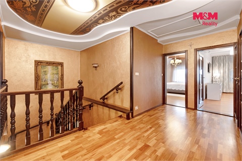 Prodej rodinného domu, 283 m² - 12