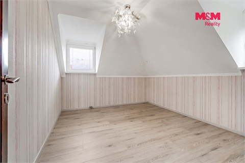 Prodej rodinného domu, 283 m² - 20