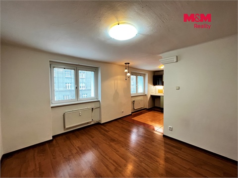 Pronájem bytu 1+1, 30 m² 2