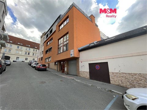 Prodej parkovacího místa, 11 m² 0