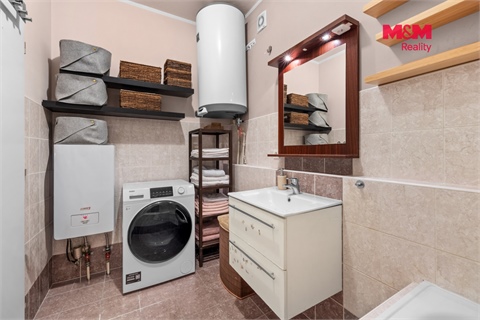 Prodej bytu 2kk, 51 m² - 14
