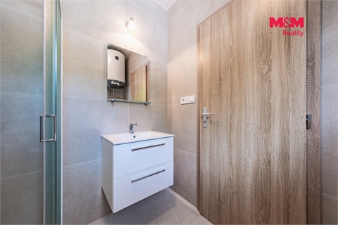 Pronájem bytu 1kk, 42 m² 10