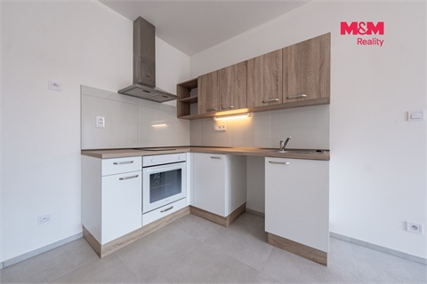 Pronájem bytu 1kk, 42 m² - 4