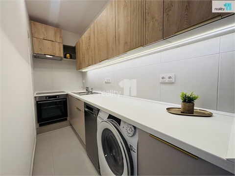 Pronájem bytu 1+1, 37 m² - 2