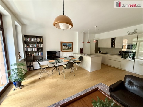 Prodej bytu 4kk, 143 m² - 0