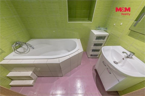 Prodej rodinného domu, 129 m² 2