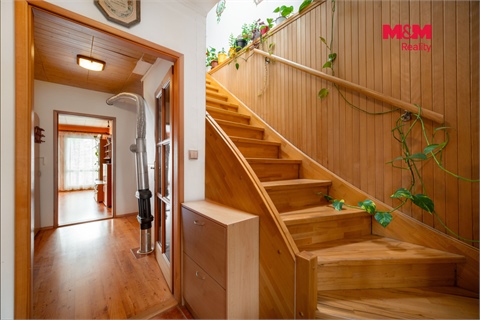 Prodej rodinného domu, 180 m² - 18