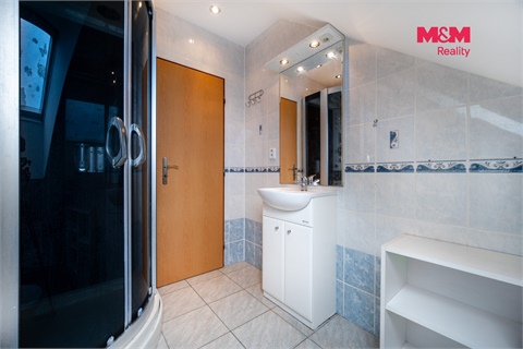 Prodej rodinného domu, 180 m² 20