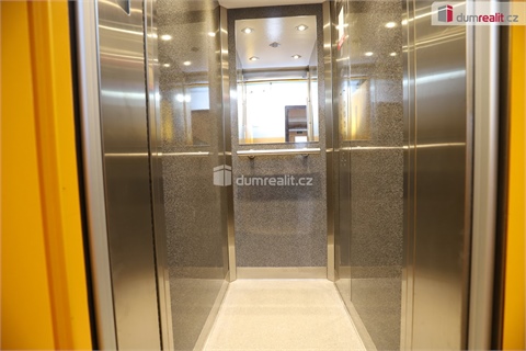 Pronájem bytu 1+1, 36 m² 18