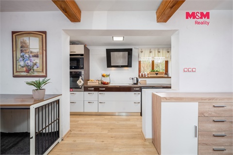 Prodej rodinného domu, 255 m² - 14